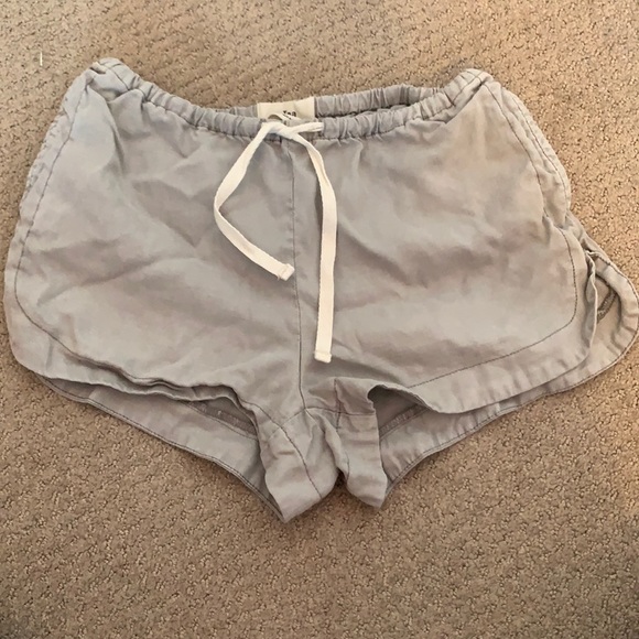 aritzia shorts - Picture 1 of 2